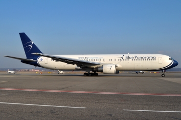 EI-DJL (cn 25137) Boeing 767-330ER
