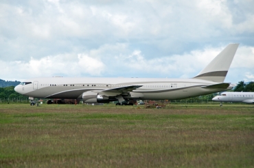 P4-MES (33425) 2003 Boeing 767-33A(ER)