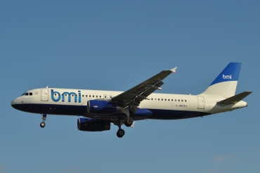 G-MEDH (1922) 2002 Airbus A320-232