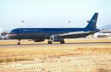 G-MIDM (1207) 2000 Airbus A321-231