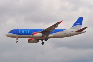 G-MIDS (cn 1424) Airbus A320-232