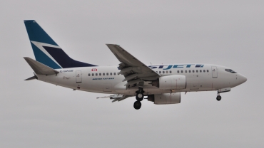C-GWSB (34285) 2005 Boeing 737-6CT
