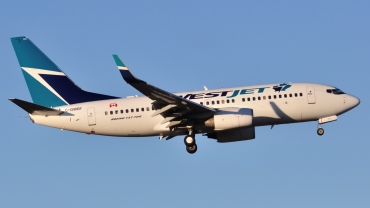 C-GWBF (32757) 2003 Boeing 737-7CT(WL)