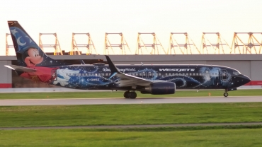 C-GWSZ · Boeing 737-8CT · (YUL / CYUL)