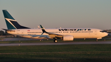 C-GZWS (32770) 2005 Boeing 737-8CT