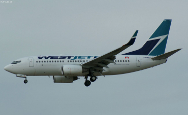 C-FWSO (32759) 2004 Boeing 737-7CT