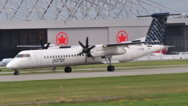 C-GLQP (4271) 2009 Bombardier Dash 8-Q402