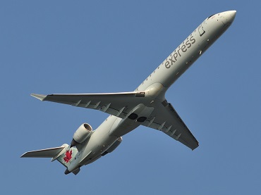 C-FJJZ · Bombardier CRJ-705LR · (YUL / CYUL)
