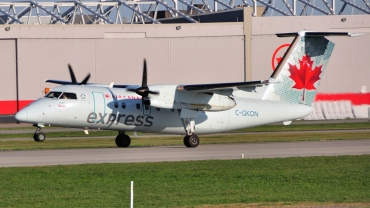 C-GKON (130) 1988 Bombardier Dash 8-102