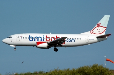 G-TOYI (28054) 1998 Boeing 737-3Q8