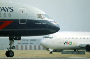 G-BIKT (cn 2398) Boeing 757-236