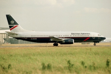 G-DOCM (25843) 1992 Boeing 737-436