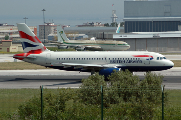 G-EUOF (1590) 2001 Airbus A319-131
