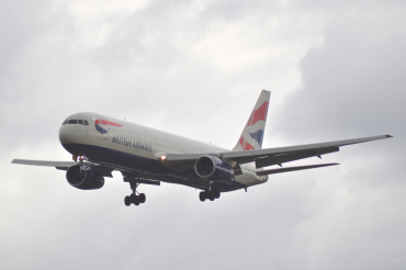 G-BZHB (29231) 1998 Boeing 767-336(ER)