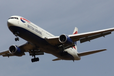G-BNWX (cn 25832) Boeing 767-336ER