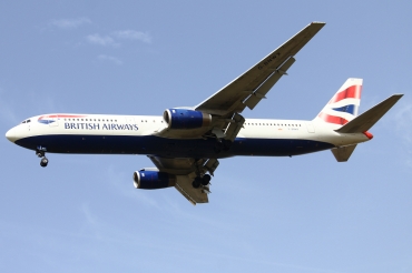G-BNWX (cn 25832) Boeing 767-336ER