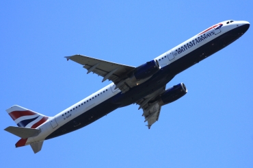G-EUXF (2324) 2004 Airbus A321-231