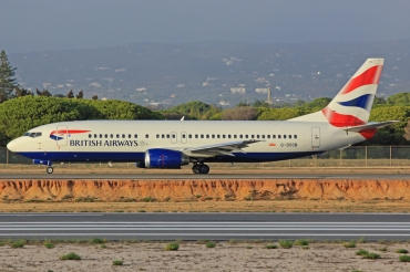 G-DOCB (cn 25304) Boeing 737-436