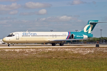 N915AT (cn 55085) Boeing 717-231