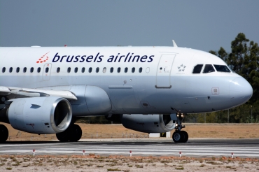 OO-SSE · Airbus A319-111 · (FAO / LPFR)
