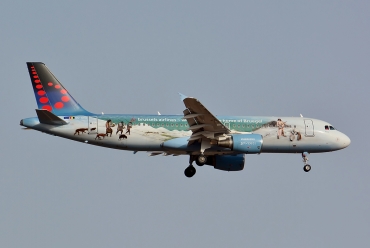OO-SNE (4243) 2010 Airbus A320-214