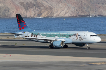OO-SNE (4243) 2010 Airbus A320-214