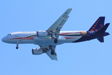 OO-SND (1838) 2002 Airbus A320-214