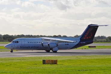OO-DWK (cn E3360) BAe Avro RJ100