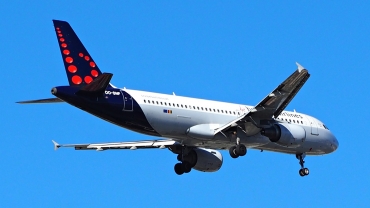 OO-SNF (2810) 2006 Airbus A320-214