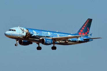 OO-SNC (1797) 2002 Airbus A320-214