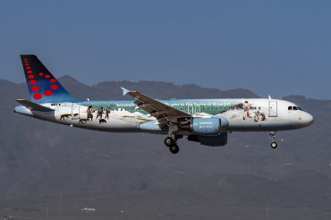 OO-SNE (4243) 2010 Airbus A320-214