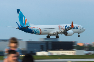 A6-FMC (60969) 2017 Boeing 737-8 MAX
