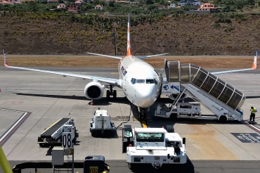 OK-TVV (38027) 2012 Boeing 737-86N(WL)