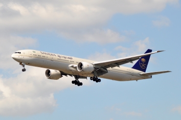 HZ-AK20 (cn 41058) Boeing 777-368ER