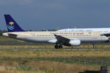 HZ-ASG · Airbus A320-214 · (FCO / LIRF)