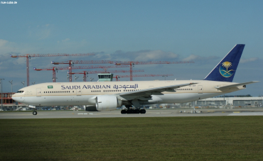HZ-AKF (28349) 1998 Boeing 777-268(ER)