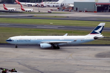 B-LAH · Airbus A330-342 · (SYD / YSSY)