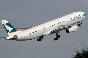 B-HLS (423) 2001 Airbus A330-343