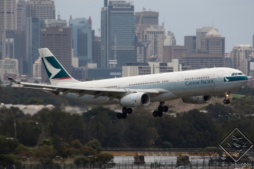 B-HLS (423) 2001 Airbus A330-343