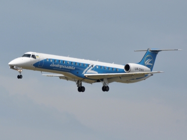 UR-DNV (145445) Embraer EMB-145LR