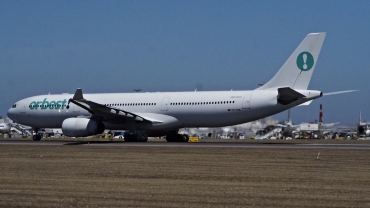 CS-TRH (833) 2007 Airbus A330-343