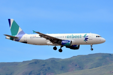 CS-TRL (3758) 2009 Airbus A320-214