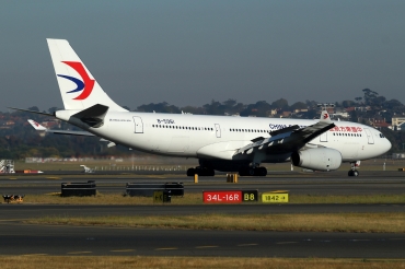 B-5961 · Airbus A330-243 · (SYD / YSSY)