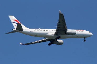 B-5973 (1617) 2015 Airbus A330-243