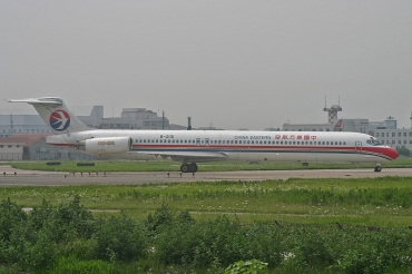 B-2131 · McDonnell Douglas MD-82 · (SHA / ZSSS)