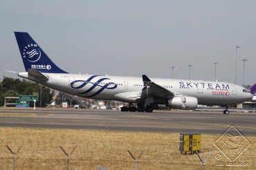 B-5949 (1537) 2014 Airbus A330-243