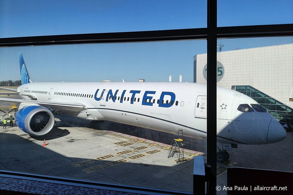 N12010 (40926) 2019 Boeing 787-10 Dreamliner