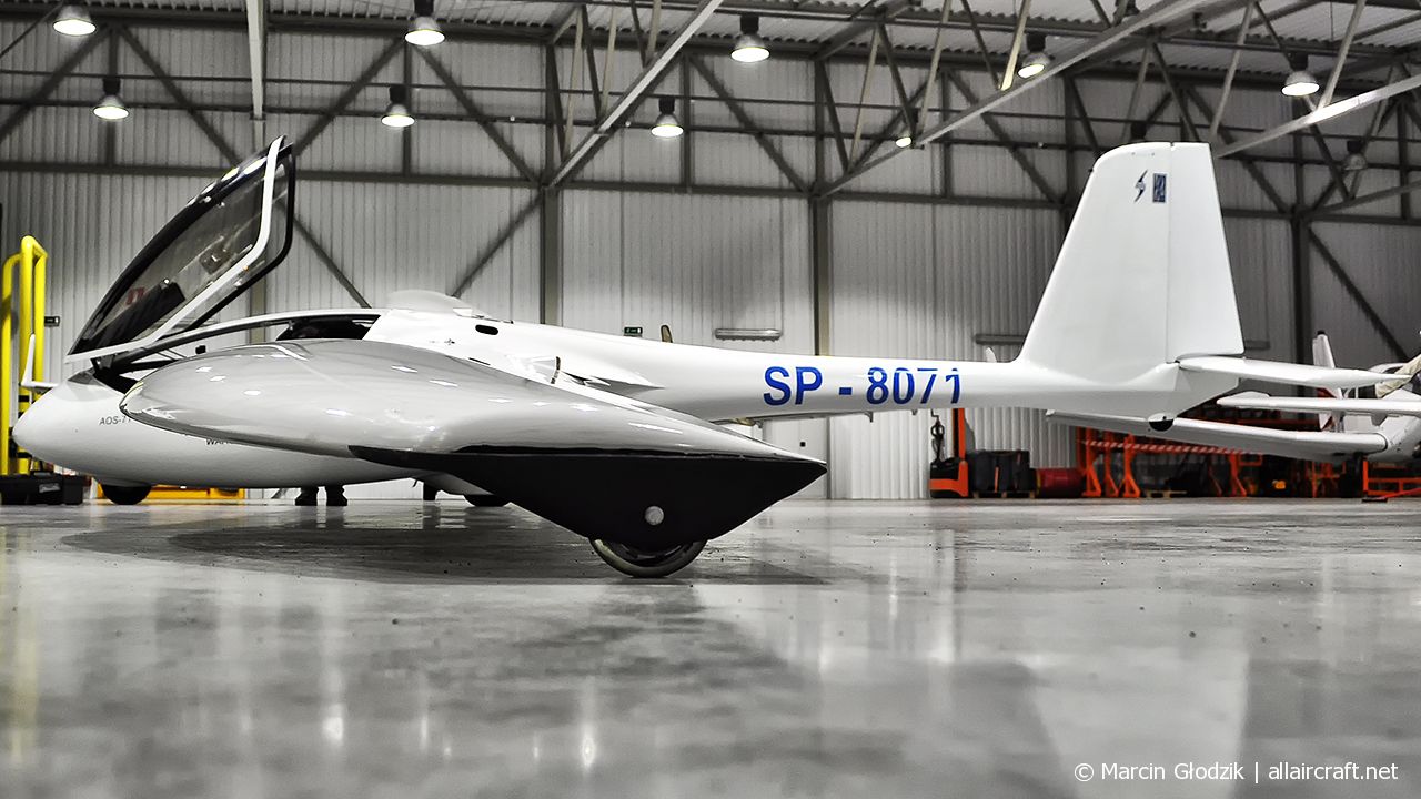 SP-8071 (71.01) Politechnika Rzeszowska AOS-71 Salamander