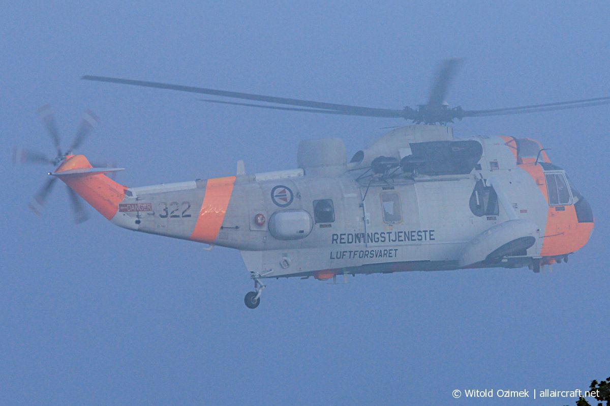 322 (WA1005) 1990 Westland Sea King Mk43