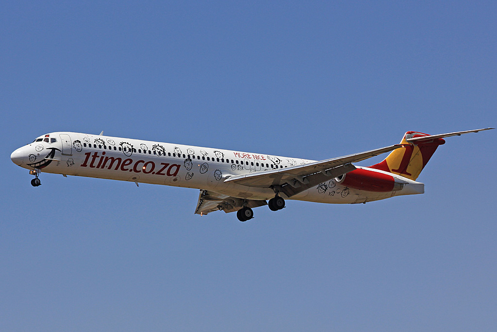 ZS-TRI (cn 49707) McDonnell Douglas MD-83